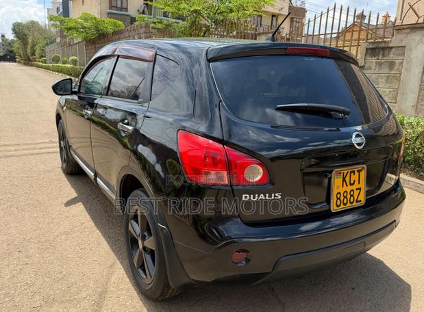 Nissan Dualis 2012 Black