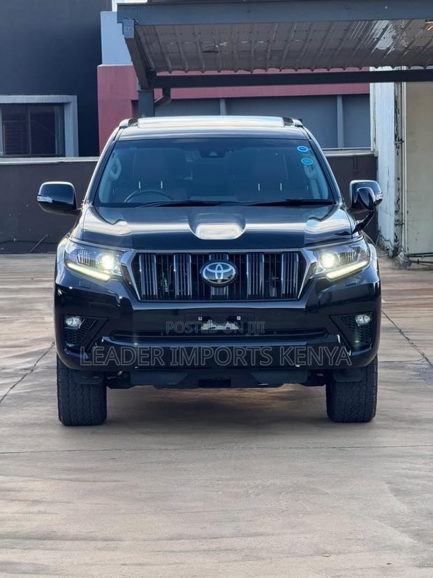 Toyota Land Cruiser Prado 2.8 2021 Black