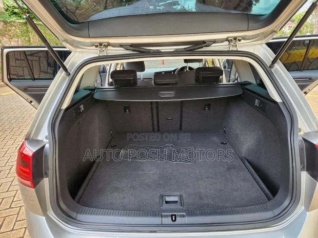 Volkswagen Golf Variant 2016 Silver