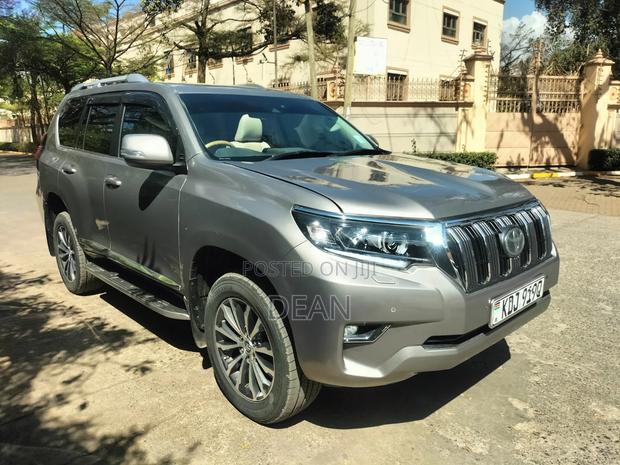 Toyota Land Cruiser Prado 2018 Brown