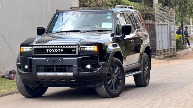 Toyota Land Cruiser Prado 2.8 2024 Black