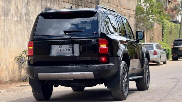 Toyota Land Cruiser Prado 2.8 2024 Black