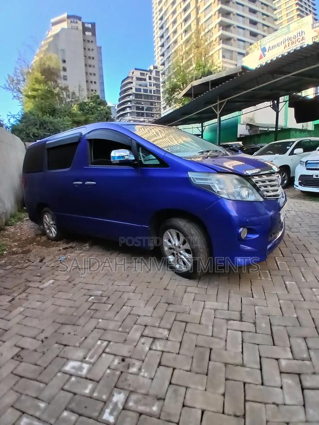 Toyota Alphard 2.4 Petrol FWD 2008 Blue