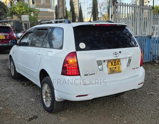 Toyota Corolla Fielder 2006 White