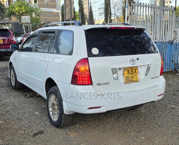 Toyota Corolla Fielder 2006 White