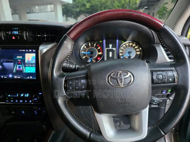 Toyota Fortuner 2016 Gray