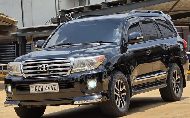 Toyota Land Cruiser 2012 Black