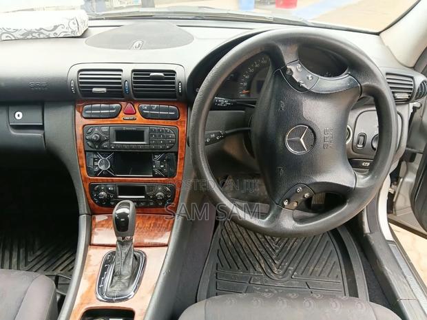 Mercedes-Benz C200 2003 Silver
