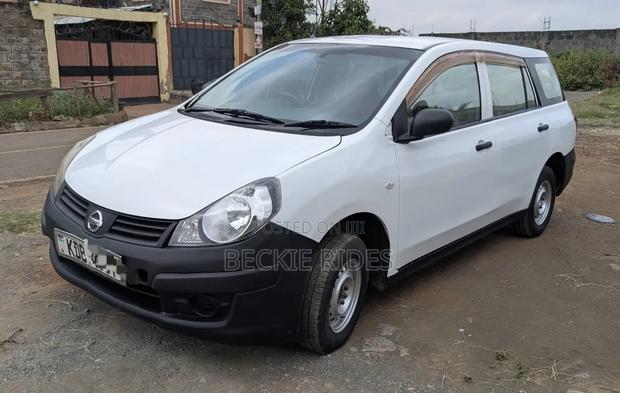 Nissan Advan 2013 White