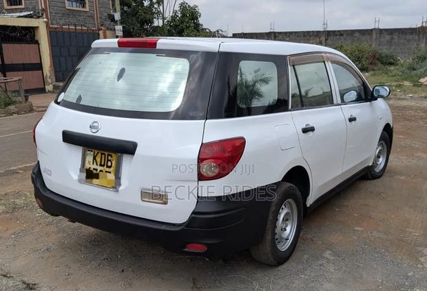 Nissan Advan 2013 White