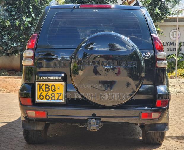 Toyota Land Cruiser Prado 2005 Black