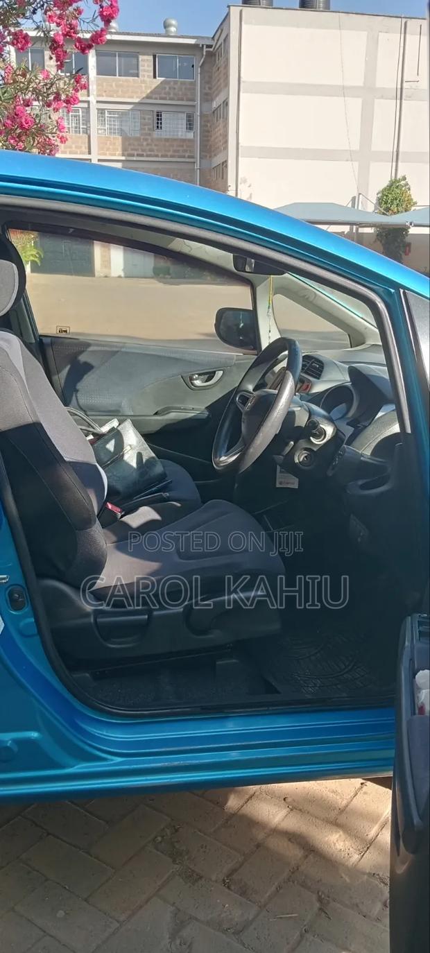 Honda Fit Automatic 2010 Blue