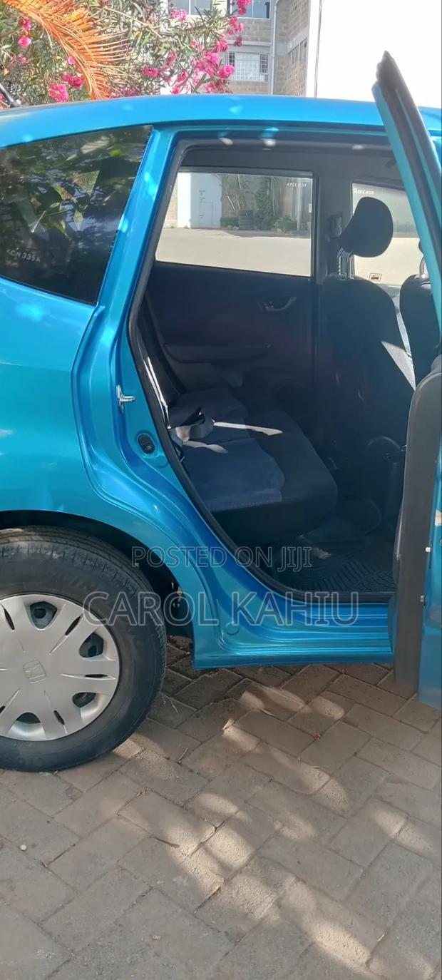 Honda Fit Automatic 2010 Blue