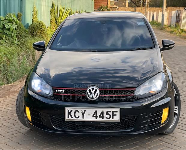 Volkswagen Golf 2013 Black