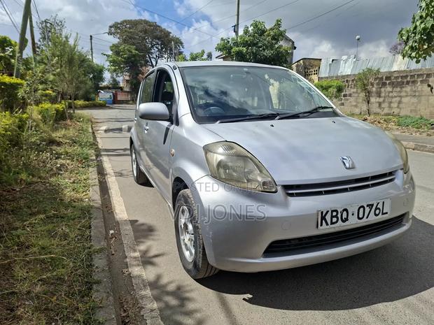 Toyota Passo 1.0 FWD 2004 Silver
