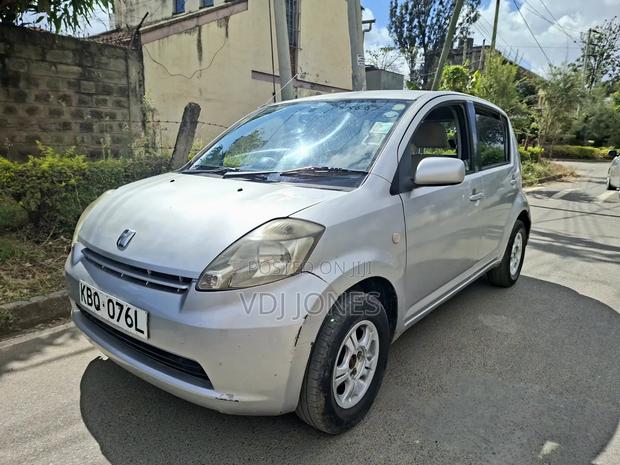 Toyota Passo 1.0 FWD 2004 Silver