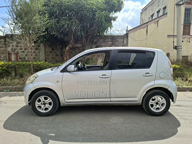 Toyota Passo 1.0 FWD 2004 Silver