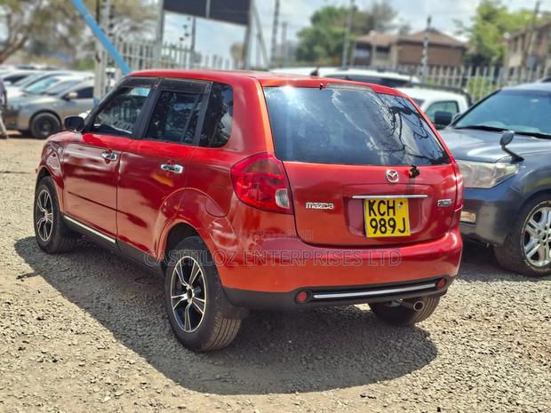 Mazda Verisa 2009 Red