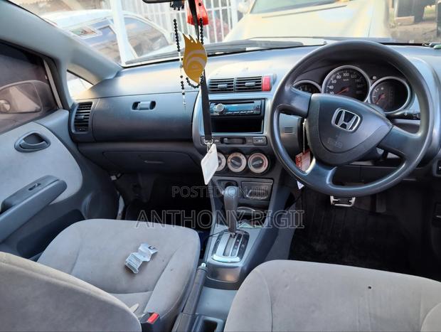 Honda Fit Aria 1.5W 2009 White