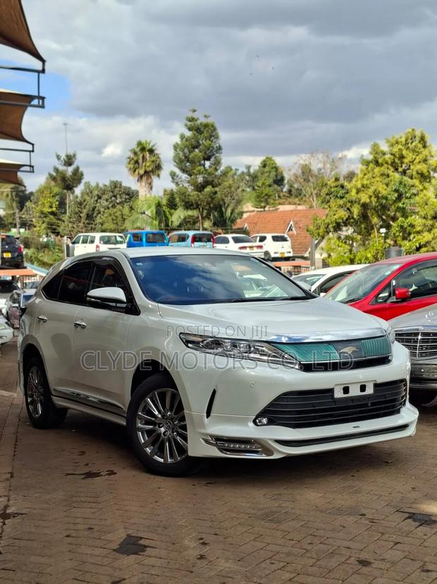 Toyota Harrier 2019 White
