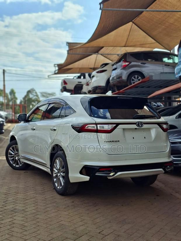 Toyota Harrier 2019 White