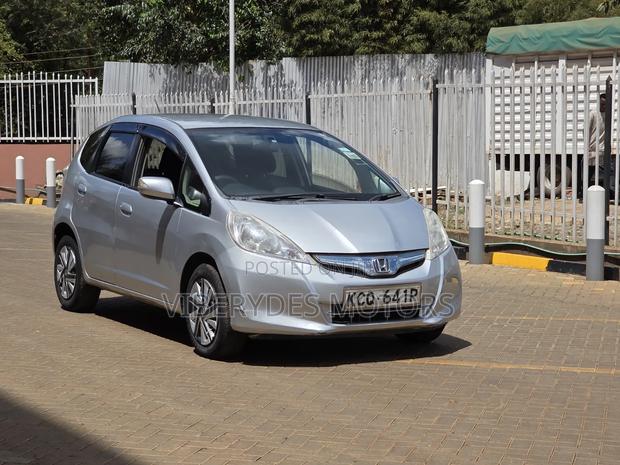 Honda Fit 2012 Silver
