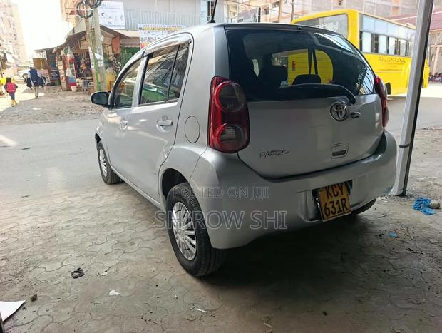 Toyota Passo 2013 Silver
