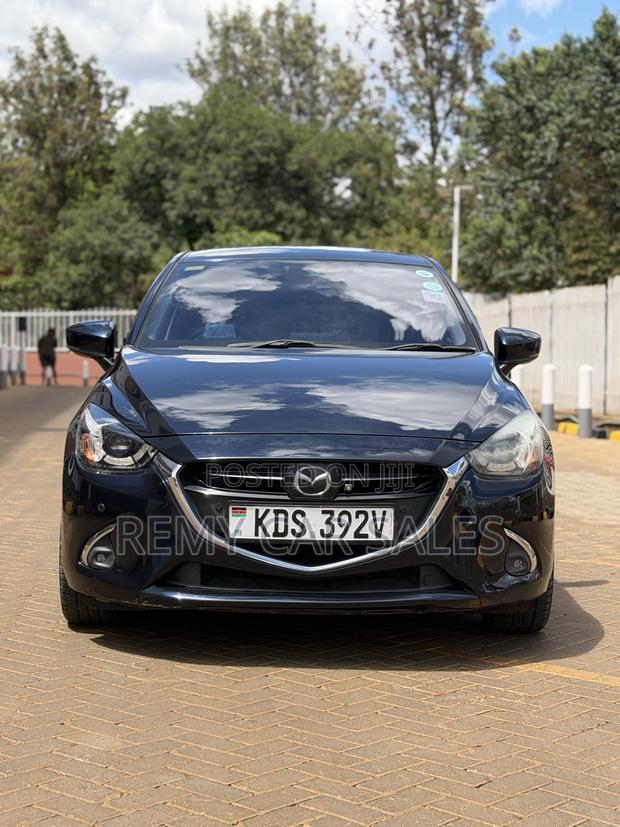 Mazda Demio 2018 Blue