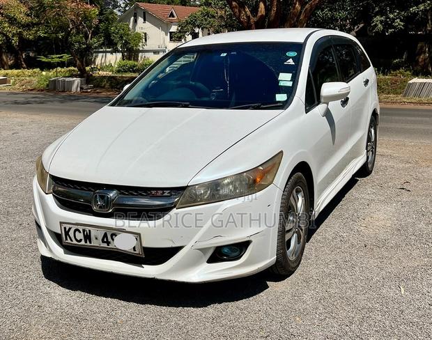 Honda Stream 2012 Pearl