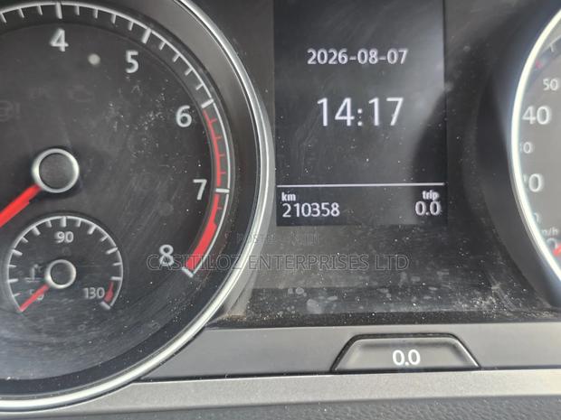 Volkswagen Golf TSI 2-Door FWD 2016 Black