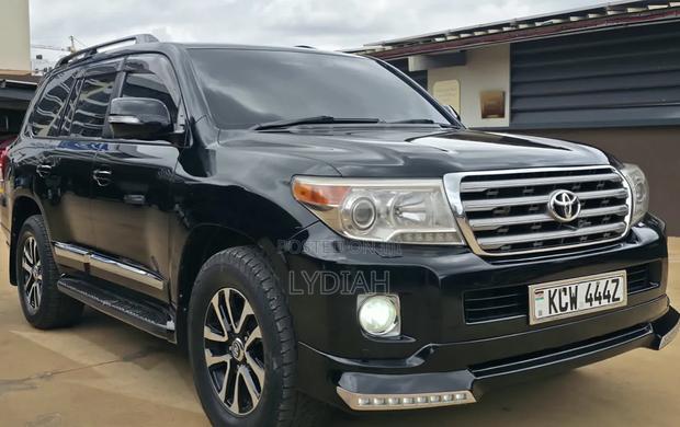 Toyota Land Cruiser 2012 Black