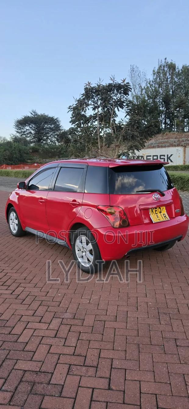 Toyota IST 2005 Red