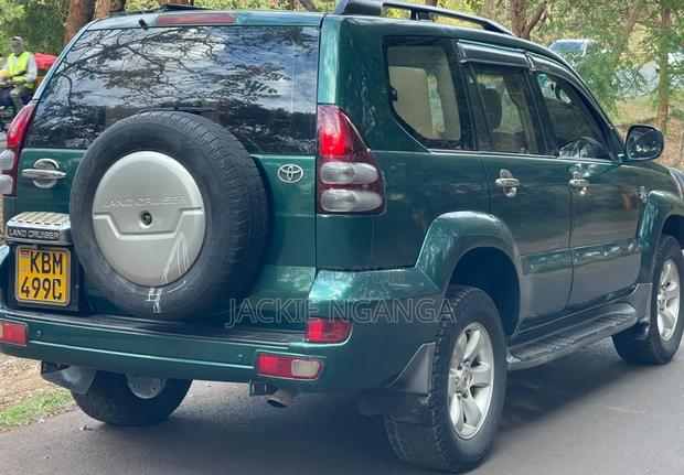 Toyota Land Cruiser Prado 2005 Green