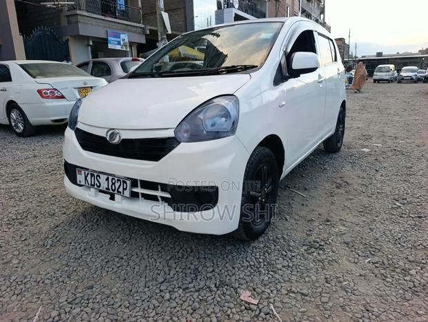 Daihatsu Mira 2017 White