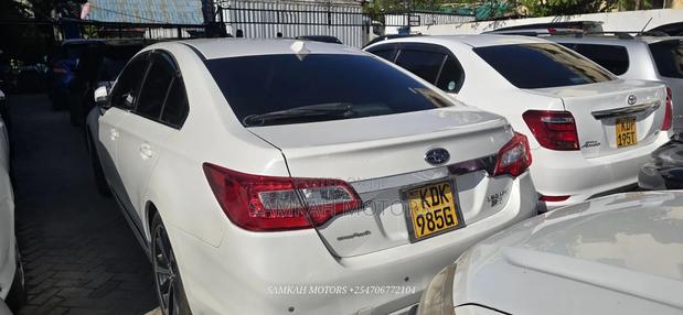 Subaru Legacy 2016 White