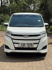 Toyota Noah 2018 White for sale