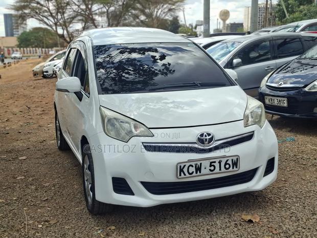 Toyota Ractis 1.5 FWD 2012 White