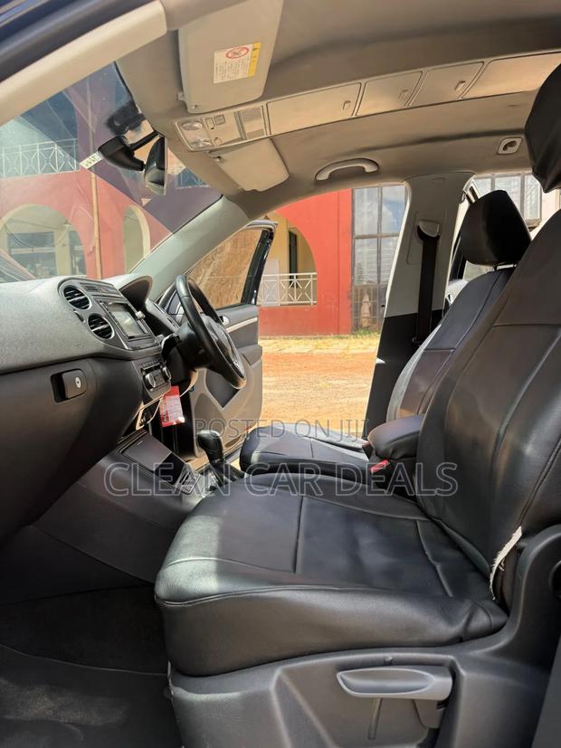 Volkswagen Tiguan 2014 Black