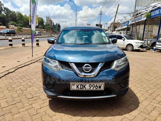 Nissan X-Trail 2.0 Hybrid FWD 2015 Blue