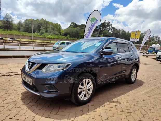 Nissan X-Trail 2.0 Hybrid FWD 2015 Blue