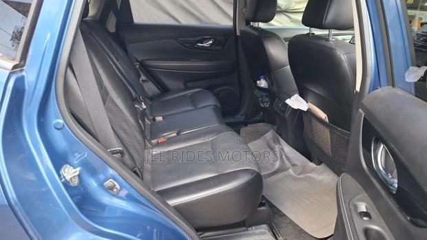 Nissan X-Trail 2.0 Petrol AWD 2017 Blue