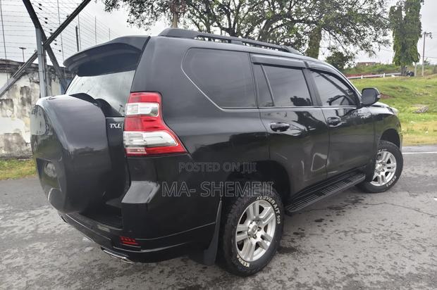 Toyota Land Cruiser Prado 2.8 D-4D 2014 Black
