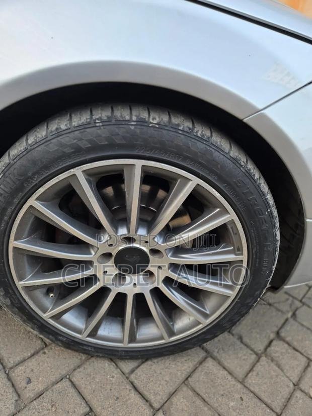 Mercedes-Benz C200 2010 Silver