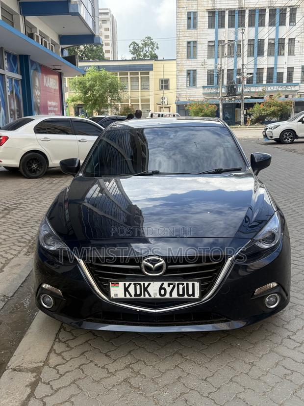Mazda Axela 2015 Blue
