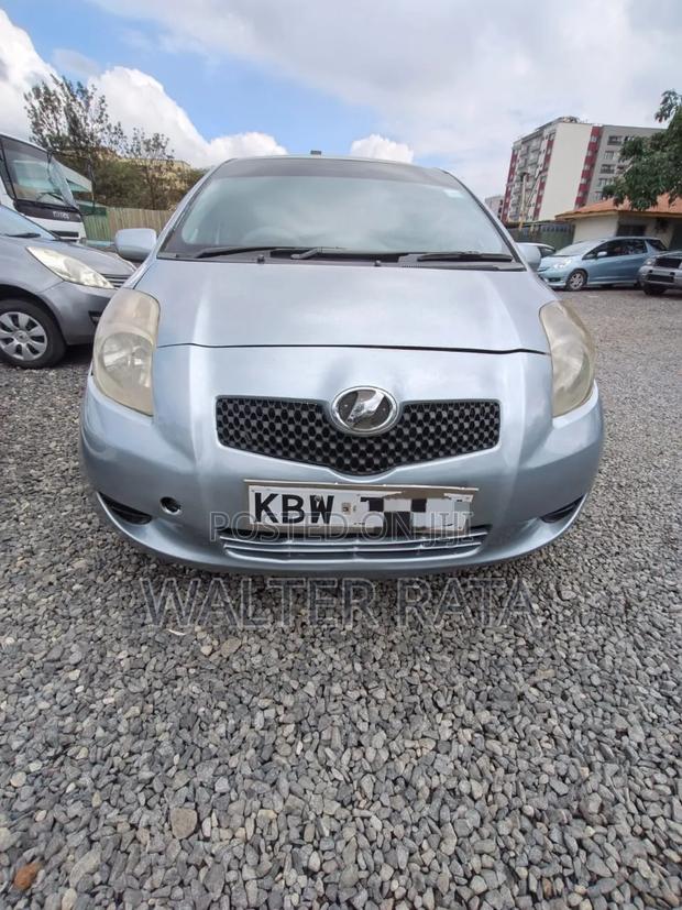 Toyota Vitz 1.3 AWD 5dr 2006 Gray