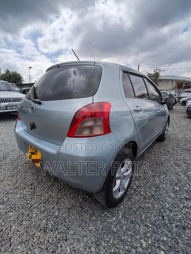 Toyota Vitz 1.3 AWD 5dr 2006 Gray