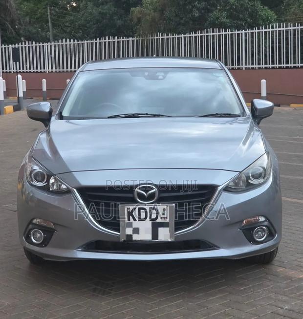 Mazda Axela SV Premium 2014 Silver