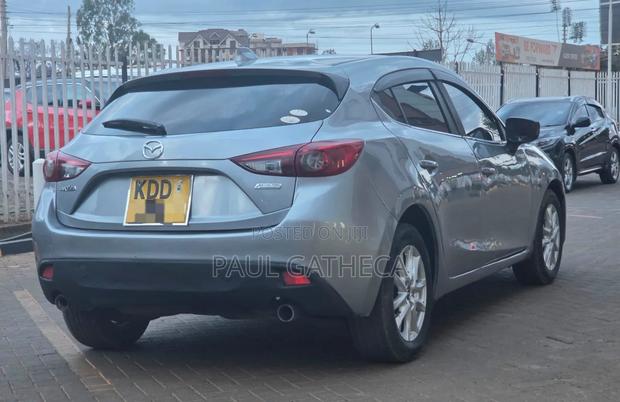 Mazda Axela SV Premium 2014 Silver