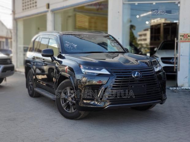 Lexus LX 600 2023 Black