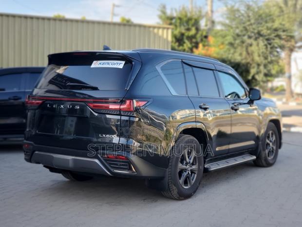 Lexus LX 600 2023 Black